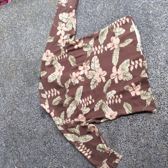 Pineapple Moon Silk Hawaiian button up shirt M - Picture 4 of 7